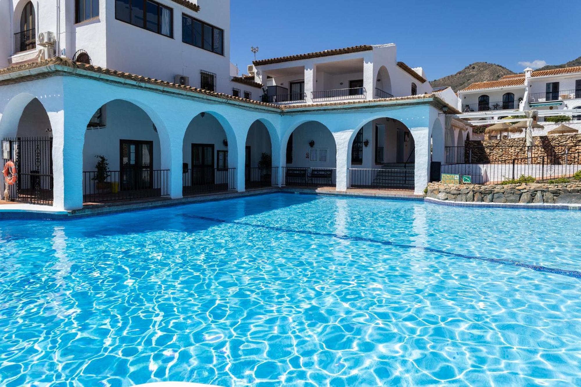 Capistrano Village B, 1 Bedroom + Free Wi-Fi Нерха Экстерьер фото