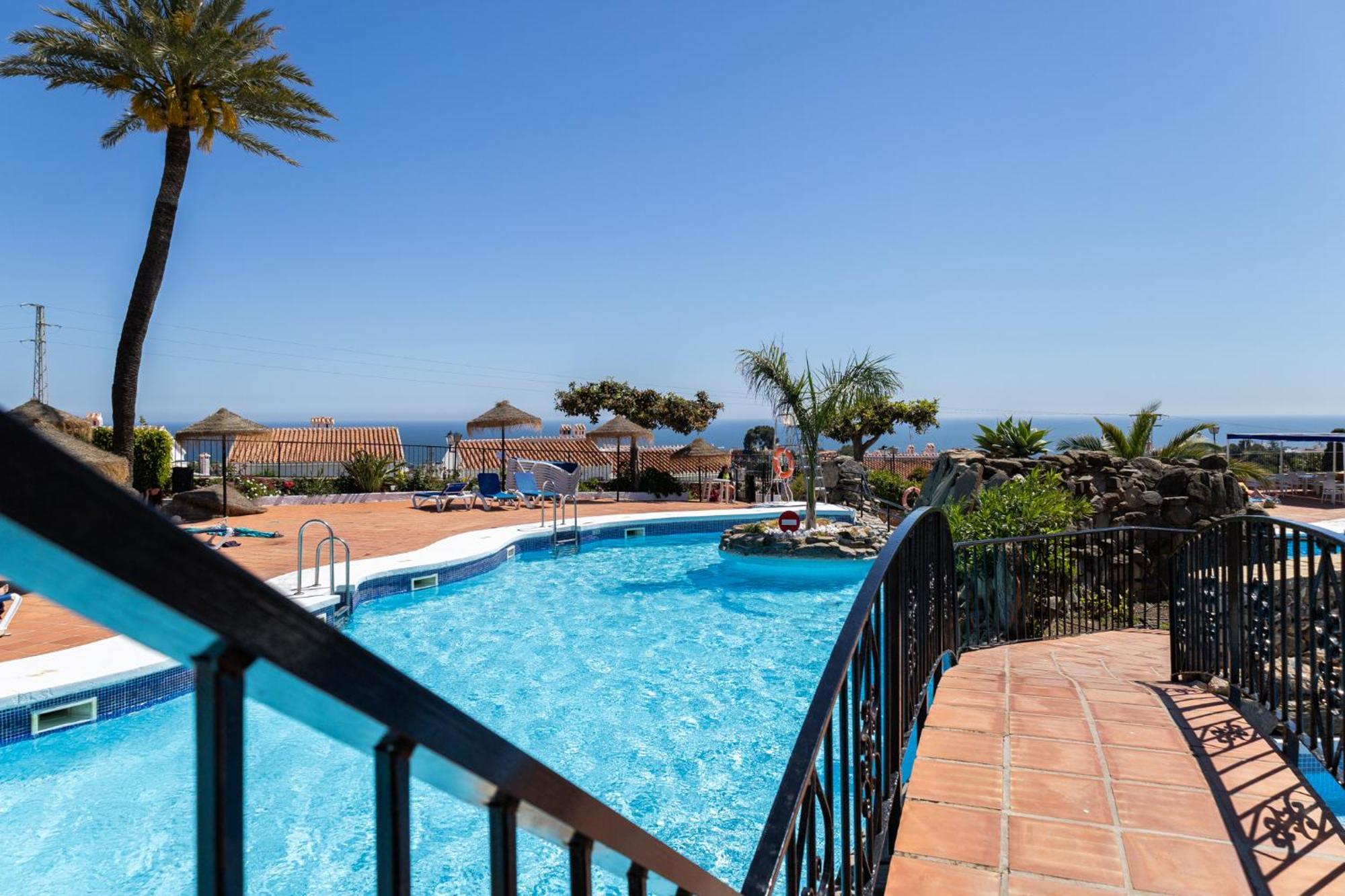 Capistrano Village B, 1 Bedroom + Free Wi-Fi Нерха Экстерьер фото