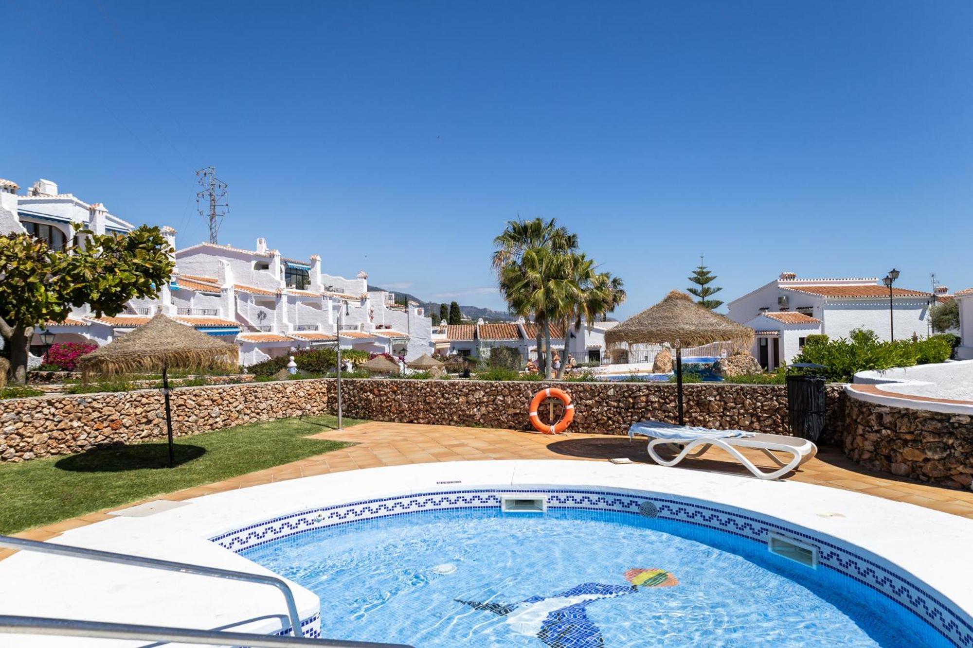 Capistrano Village B, 1 Bedroom + Free Wi-Fi Нерха Экстерьер фото